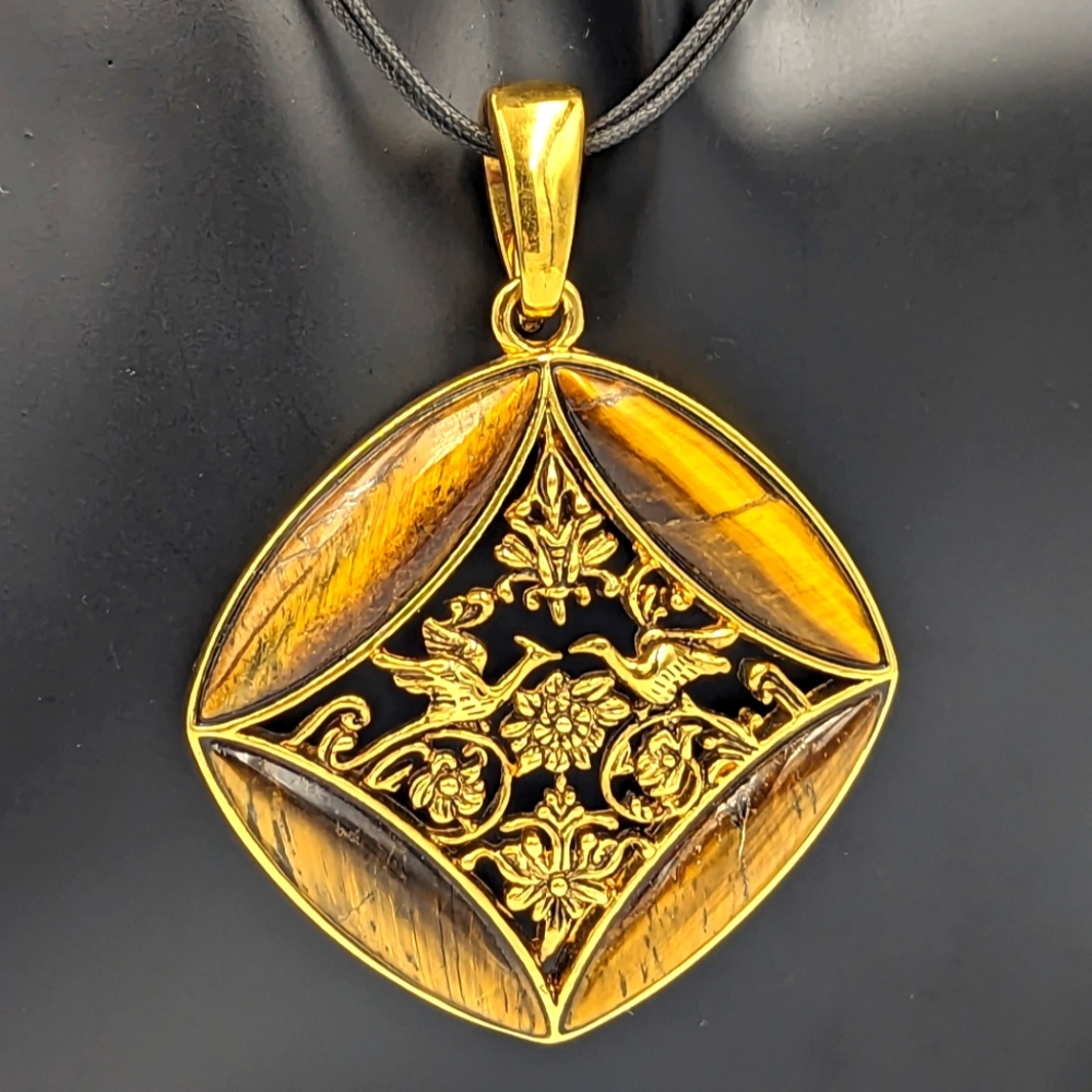 Beautiful Vintage Joan Rivers Gold Tone Tiger's Eye Birds Motifs Pendant Signed